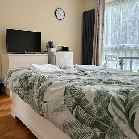 Wembley Stadium Large Double Room London Ngoại thất bức ảnh